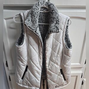Women's Sherpa Lined Vest - White and Gray